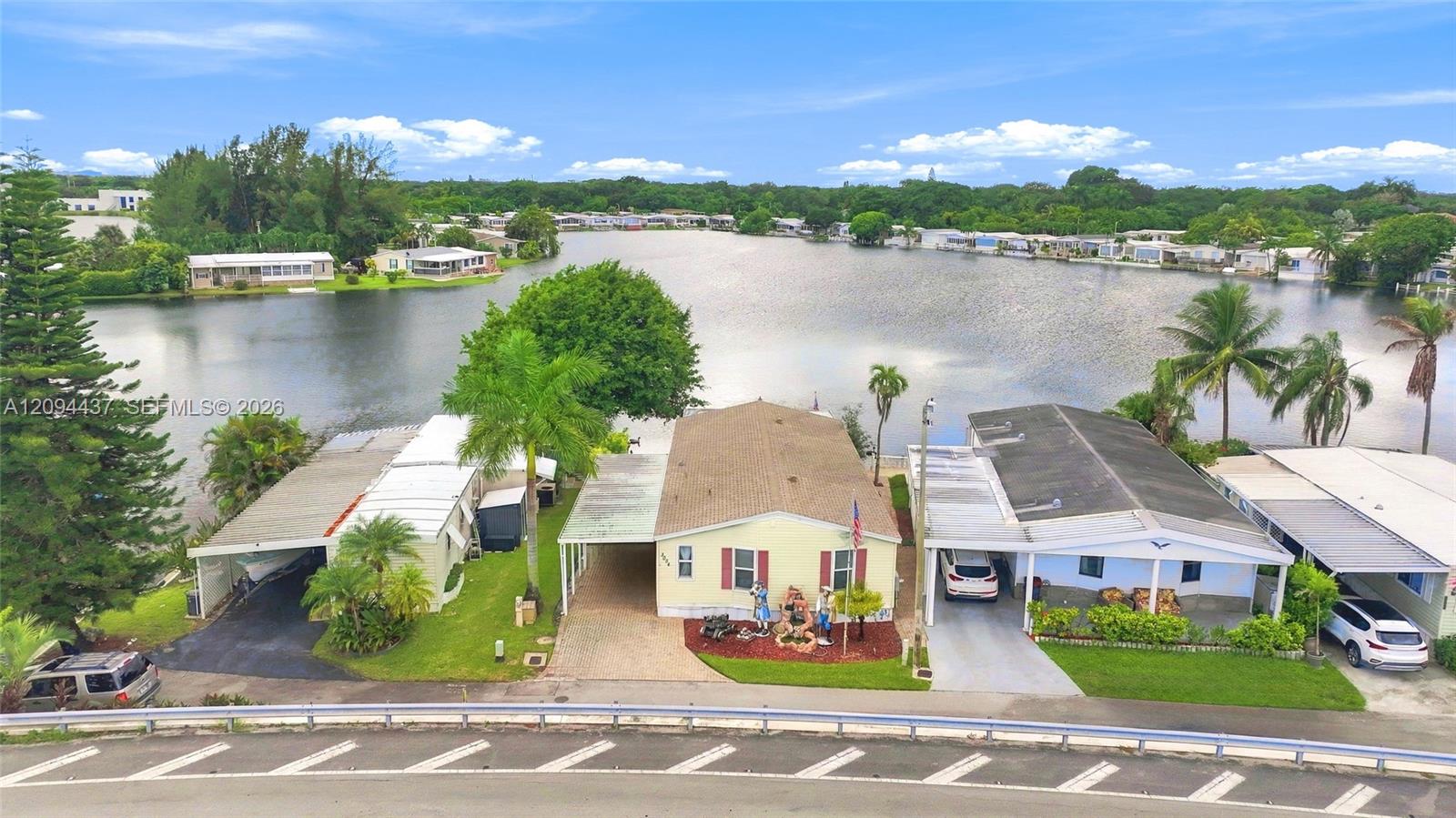 3054 Lakeshore Drive Property Photo 52