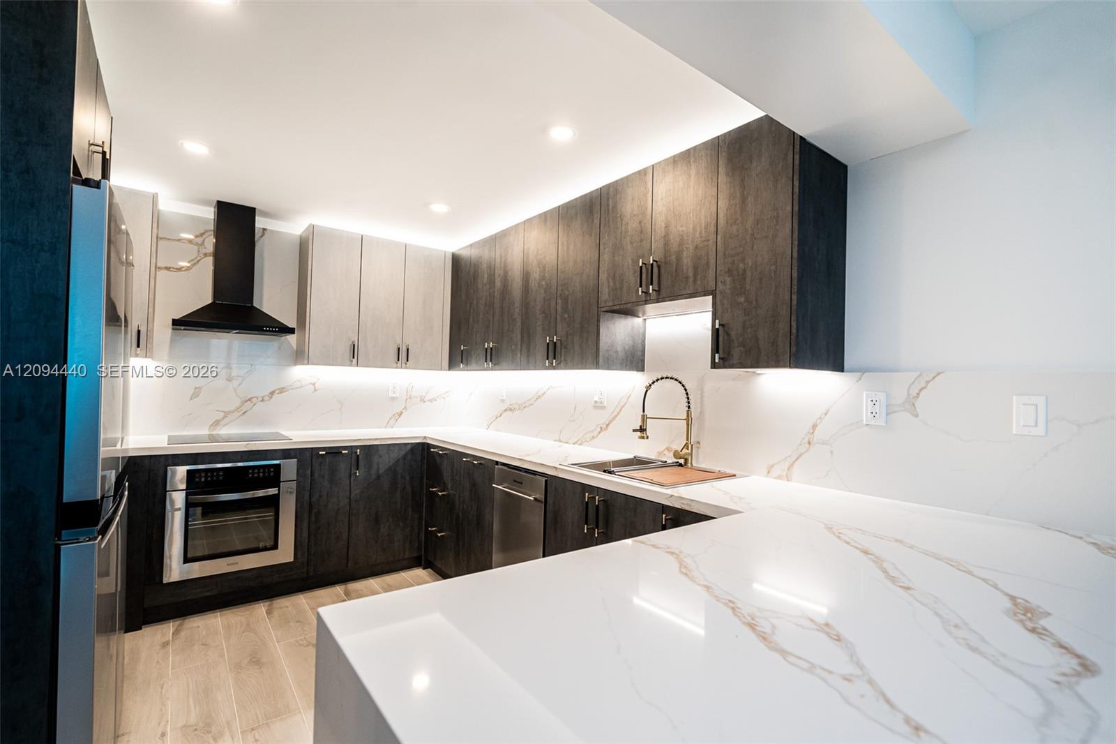 18081 Biscayne Boulevard 503 Property Photo 3