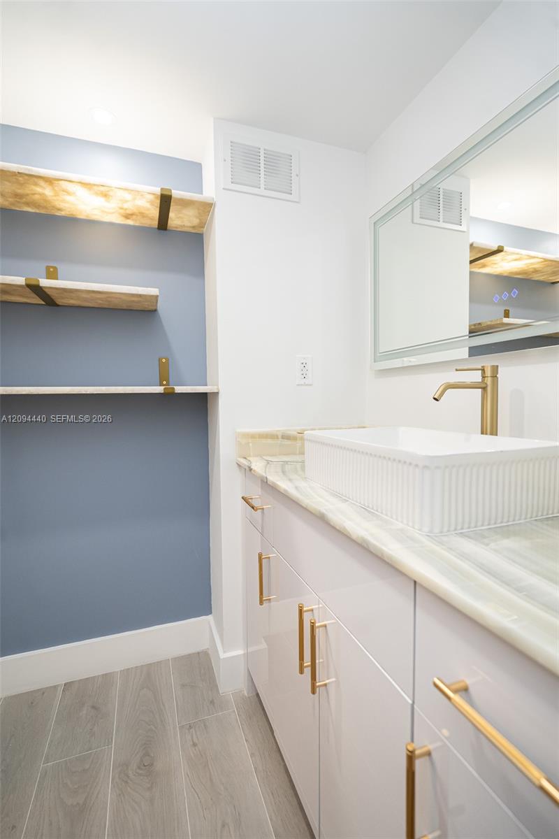 18081 Biscayne Boulevard 503 Property Photo 26