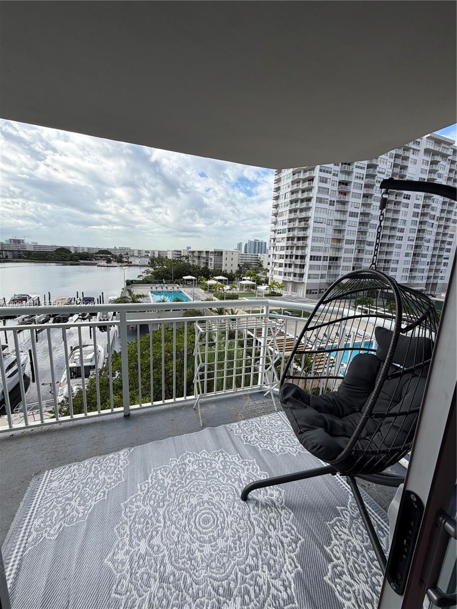 18081 Biscayne Boulevard 503 Property Photo 30