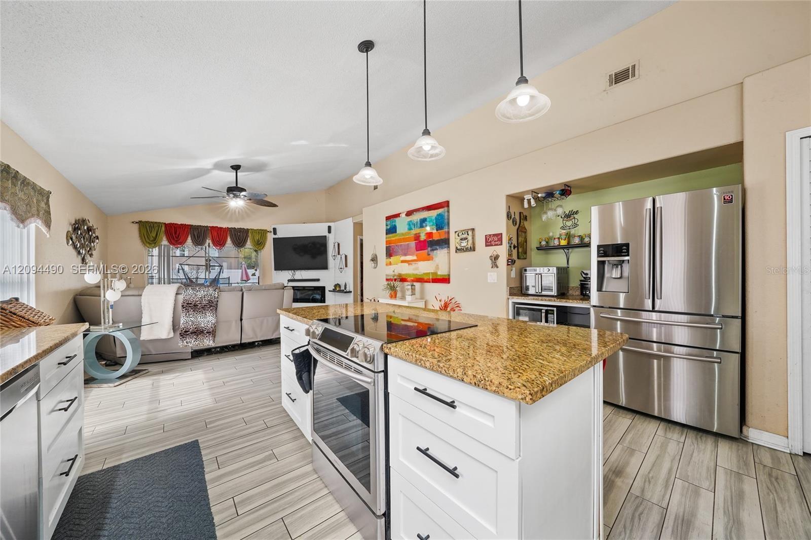 16404 Coopers Hawk Property Photo 9