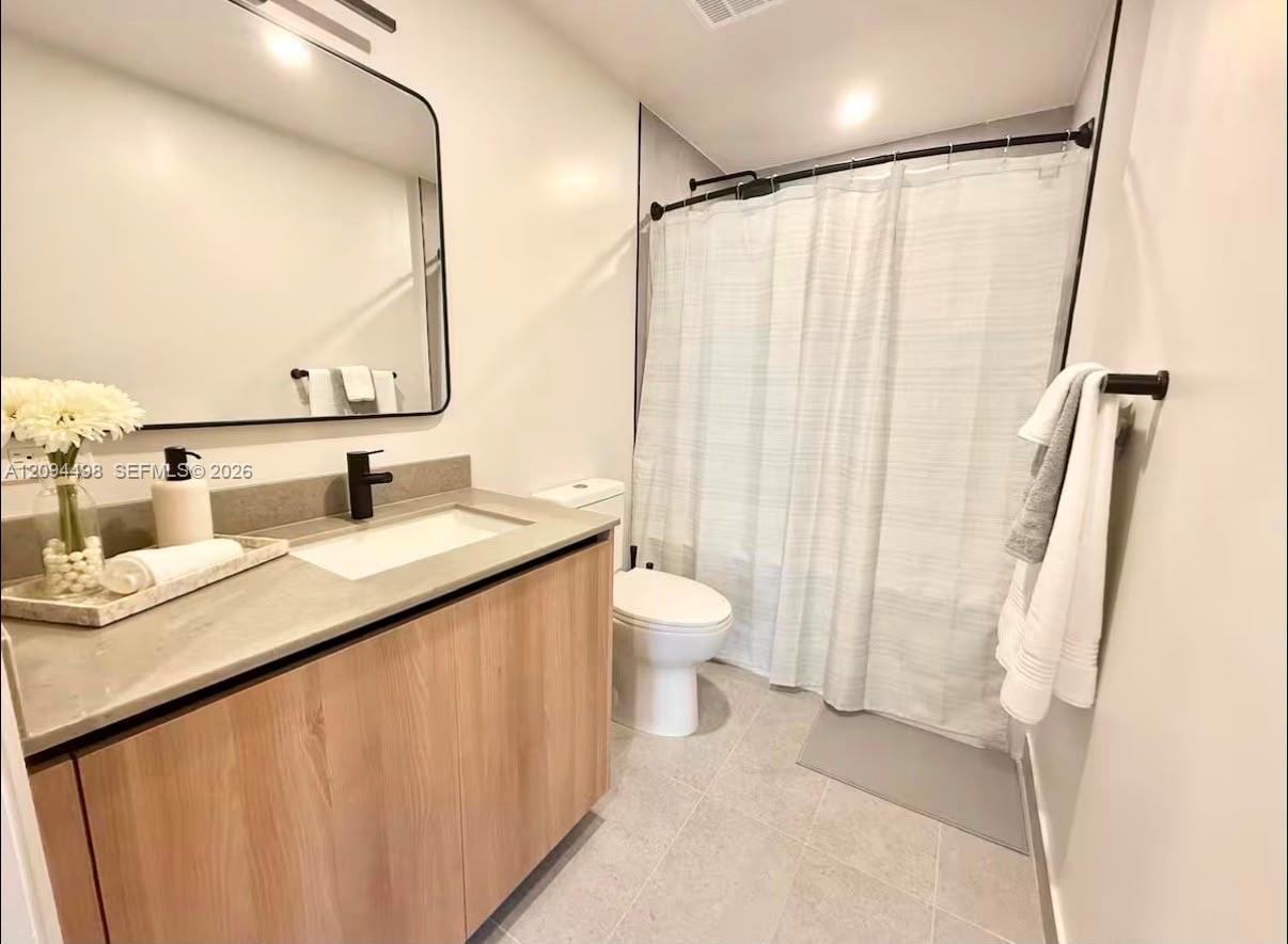 121 Ne 5th Street 306 Property Photo 9
