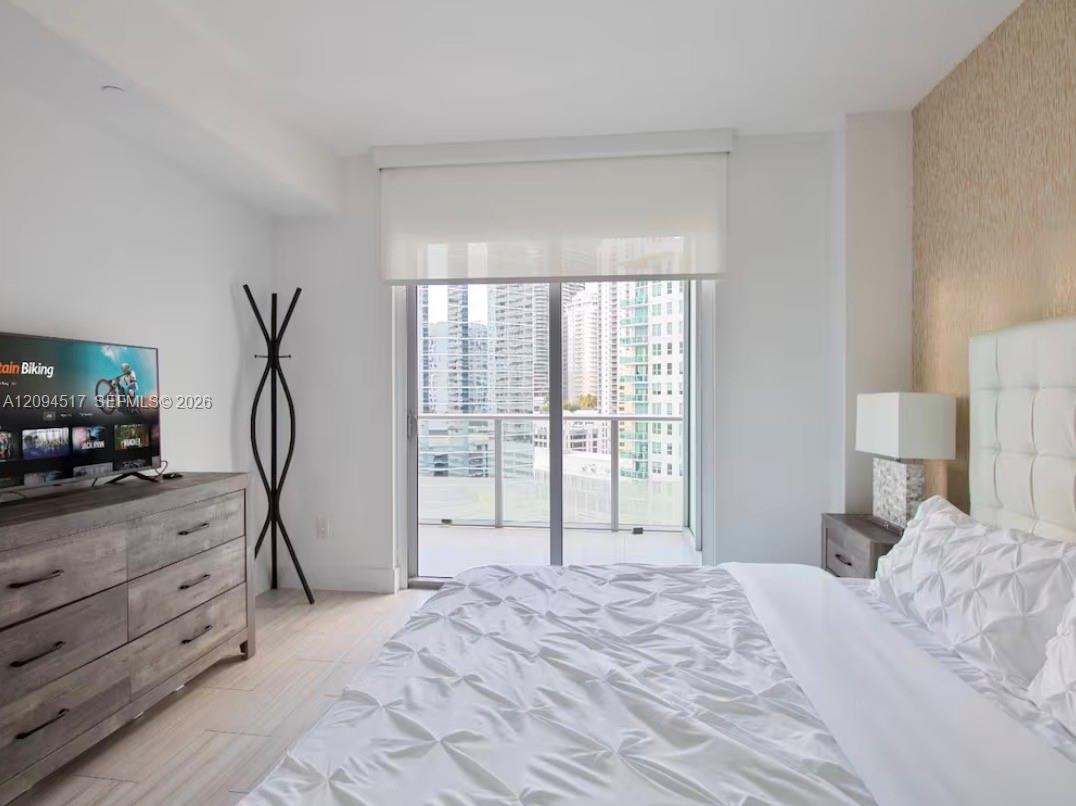1300 Brickell Bay Drive 1711 Property Photo 7