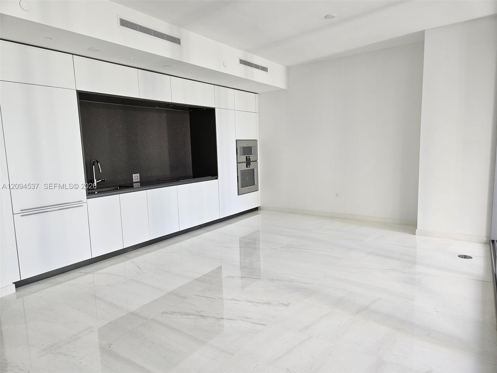 300 Biscayne Boulevard Way 2208w Property Photo 7