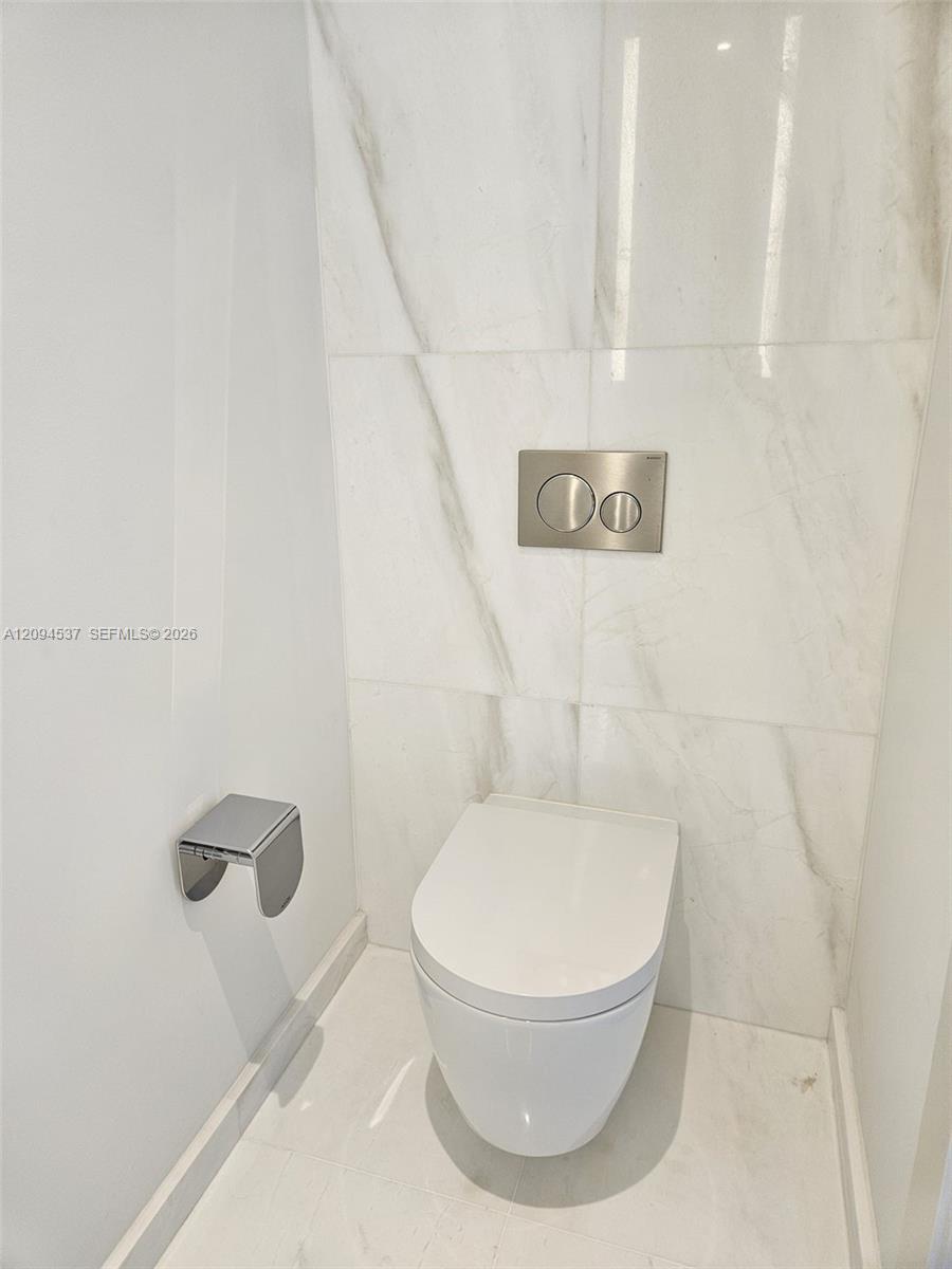 300 Biscayne Boulevard Way 2208w Property Photo 9