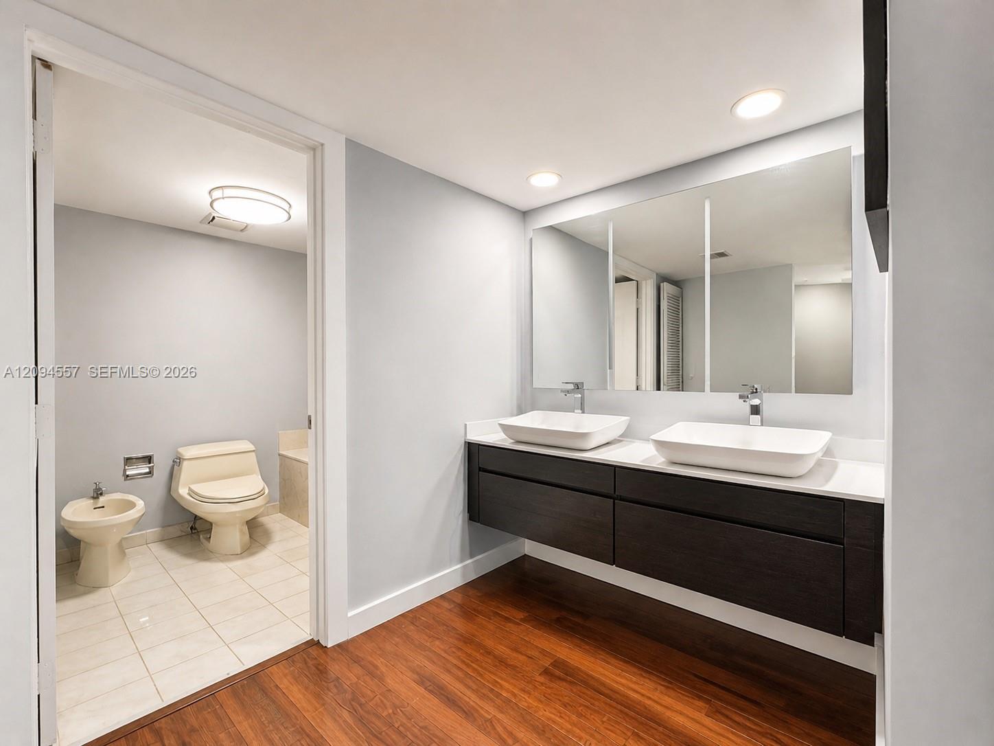 520 Brickell Key Drive A1113 Property Photo 10
