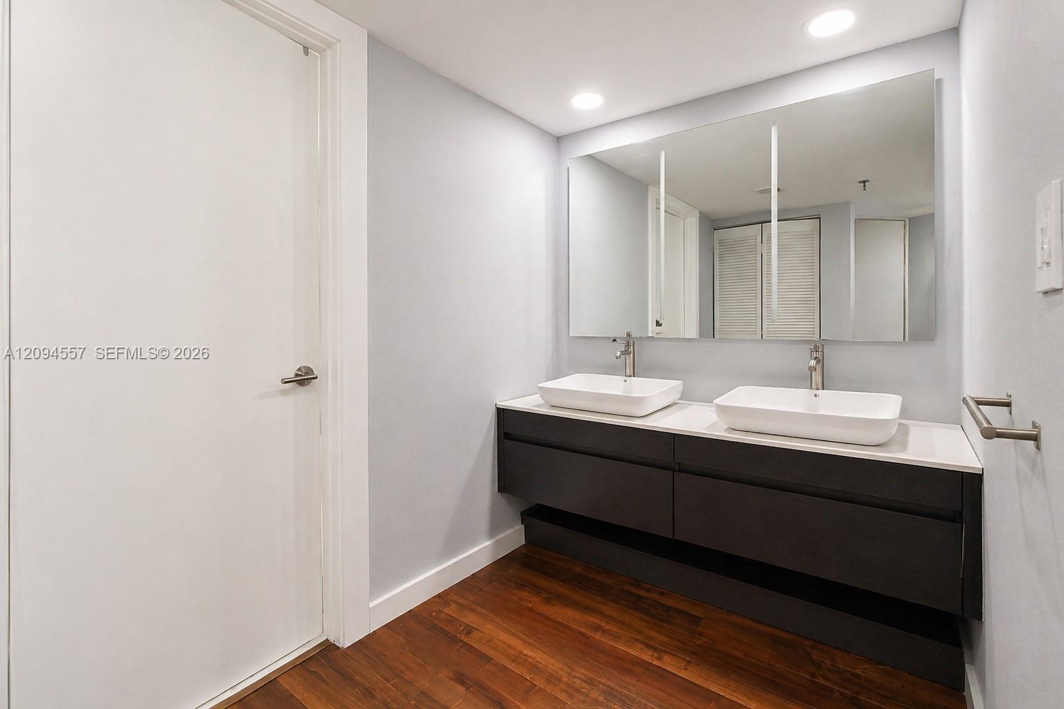520 Brickell Key Drive A1113 Property Photo 13
