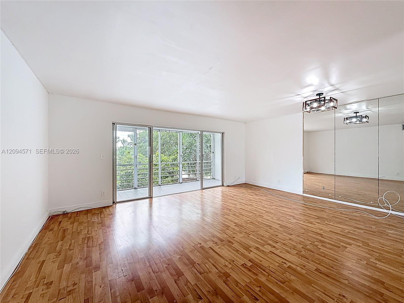 1000 Ne 14th Avenue 411 Property Photo 3