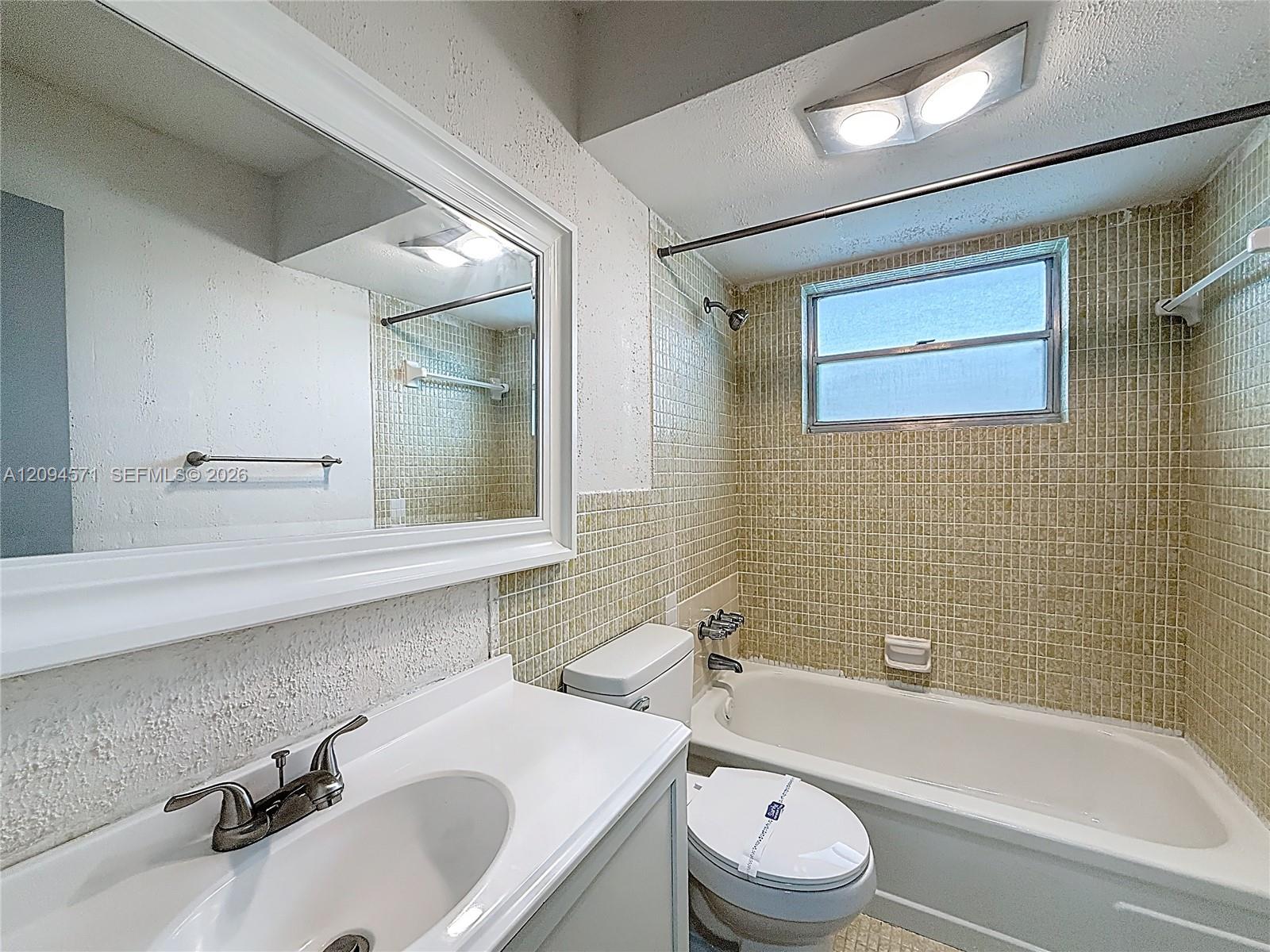 1000 Ne 14th Avenue 411 Property Photo 20