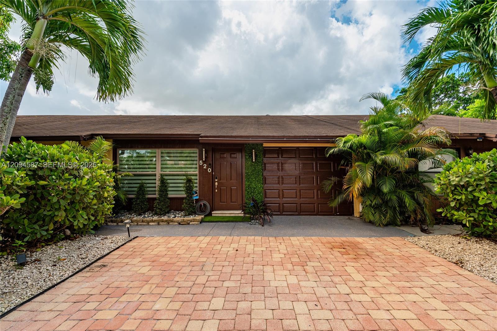 520 Nw 46th Street Property Photo 1