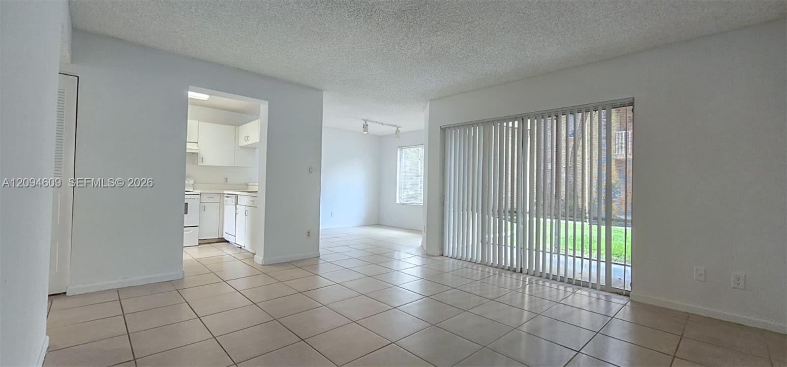 990 Coral Club Drive 990 Property Photo 1