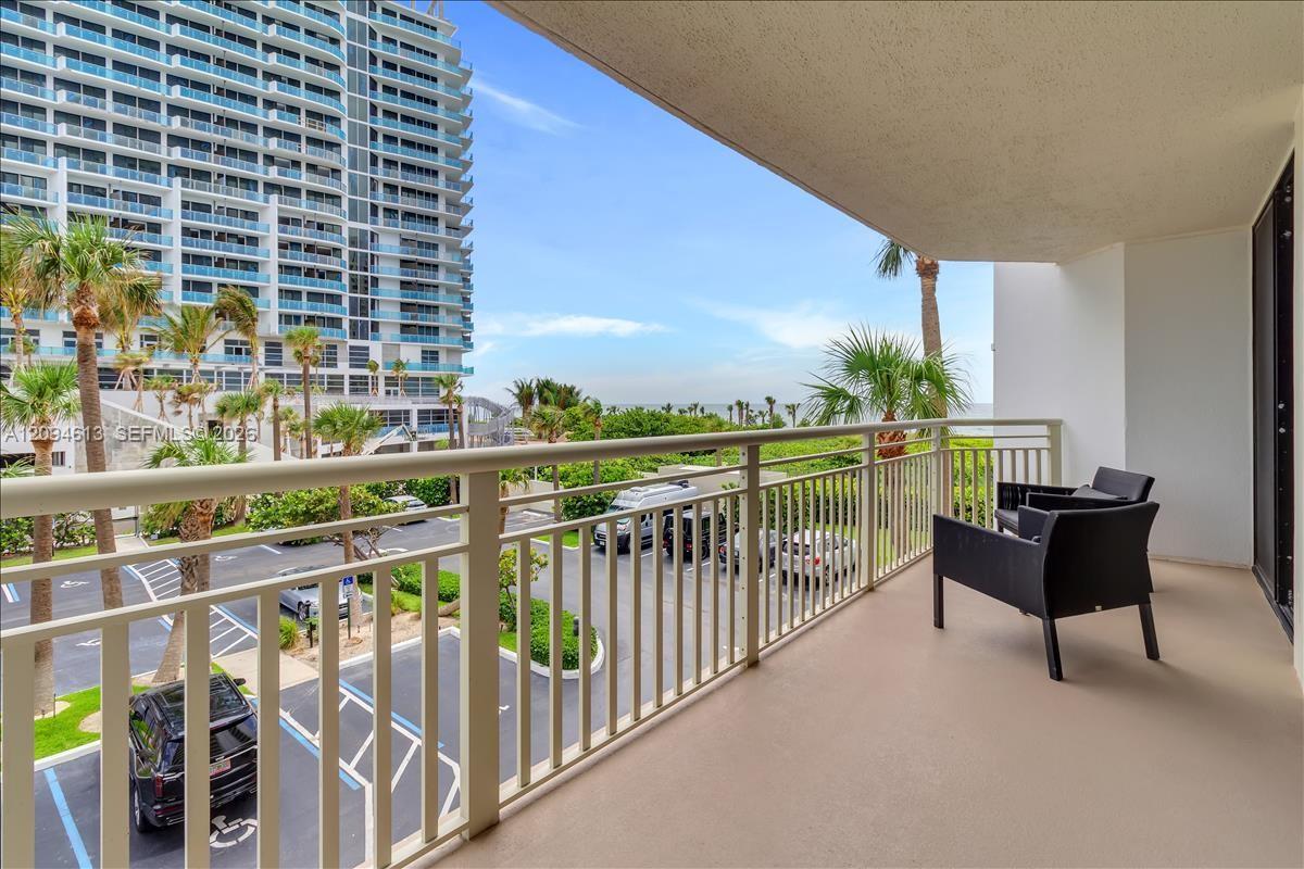 3000 N Ocean Drive 3b Property Photo 25