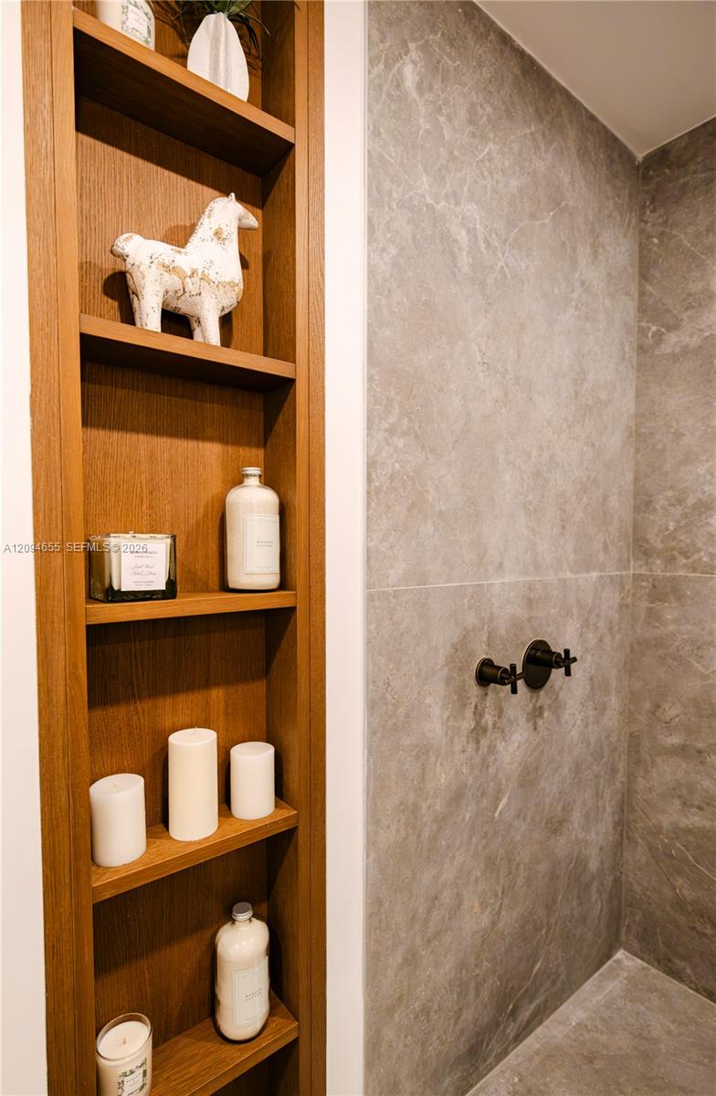 2200 Brickell Avenue 407 Property Photo 11