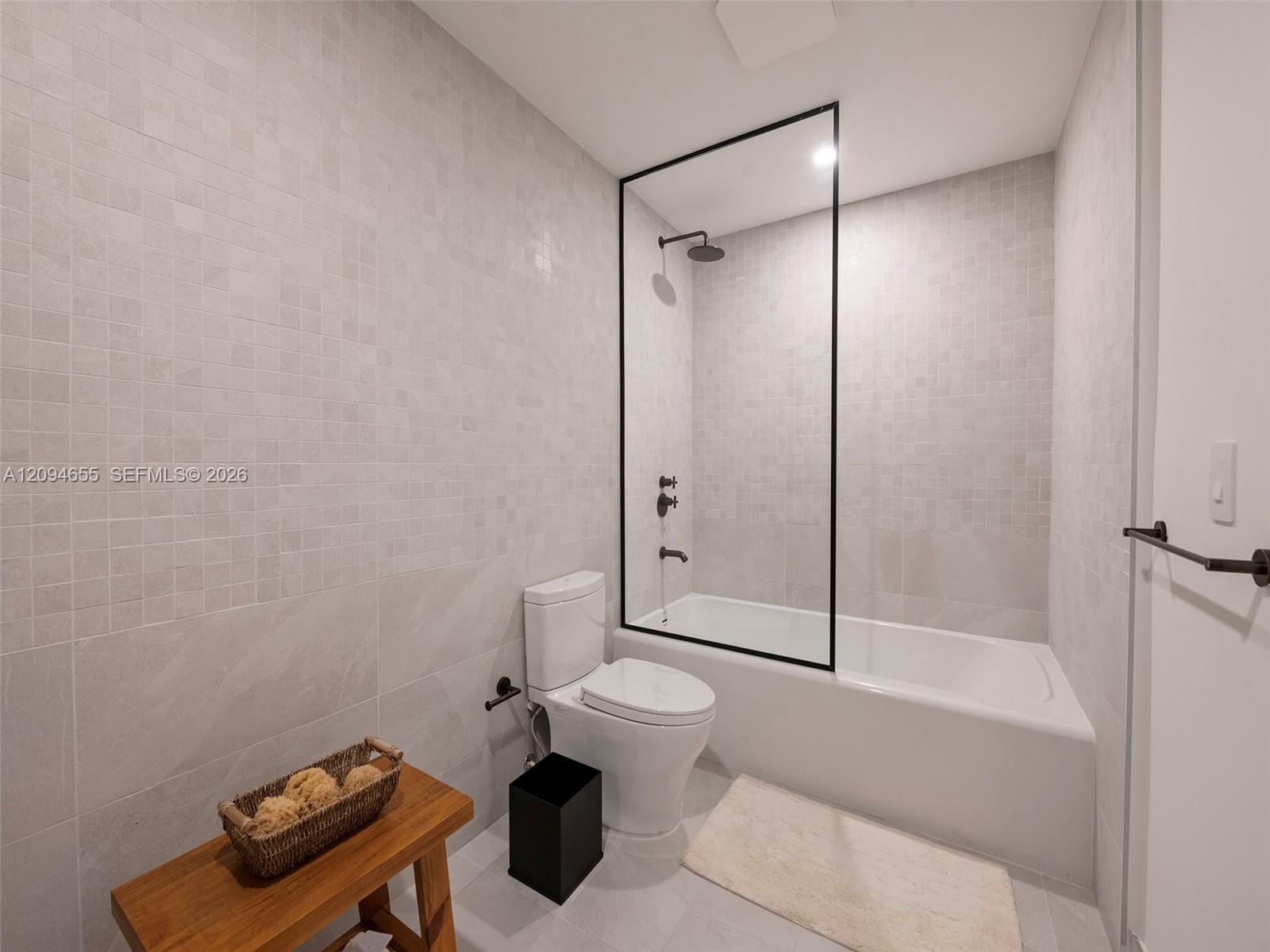 2200 Brickell Avenue 407 Property Photo 18