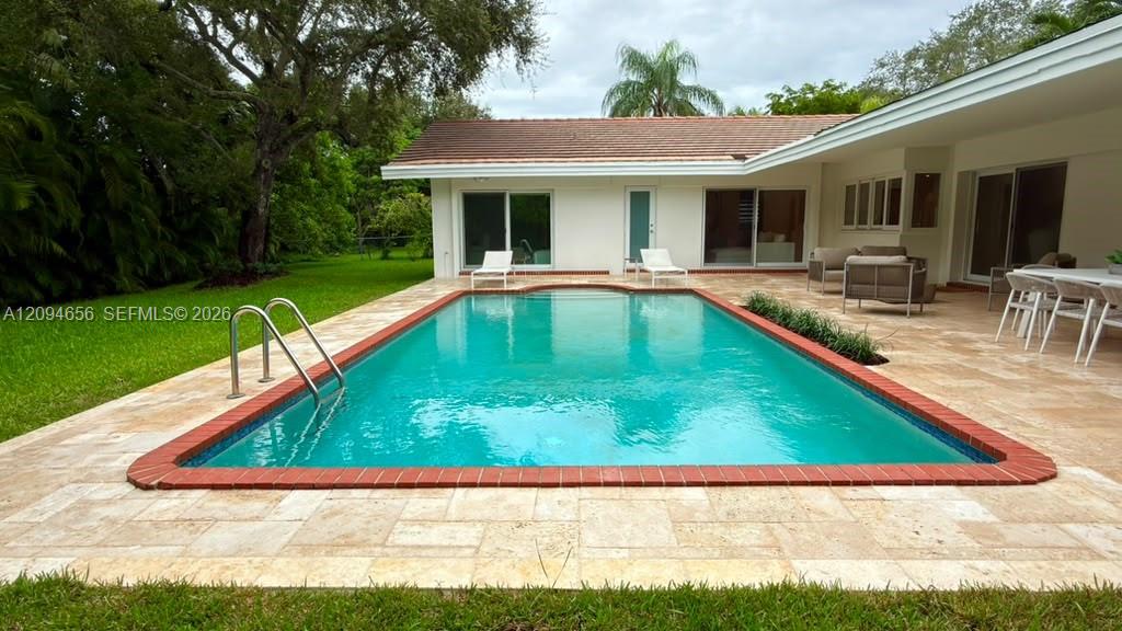 7521 Sw 175th Street Property Photo 4