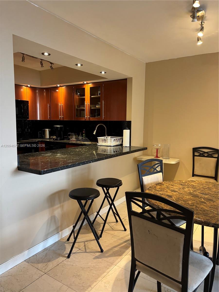 1817 S Ocean Drive 426 Property Photo 4