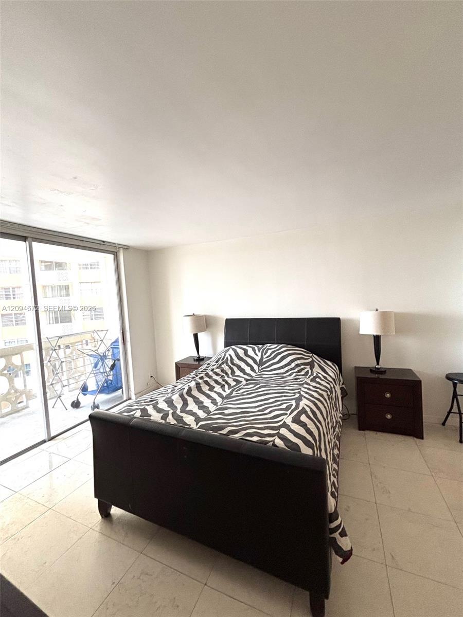 1817 S Ocean Drive 426 Property Photo 9