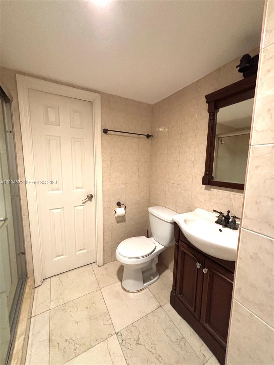 1817 S Ocean Drive 426 Property Photo 12