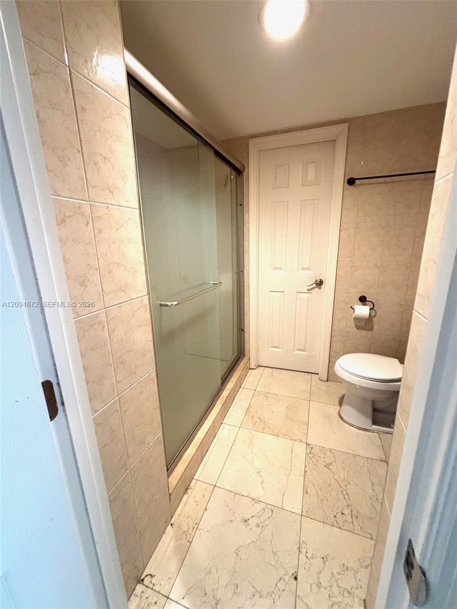 1817 S Ocean Drive 426 Property Photo 13