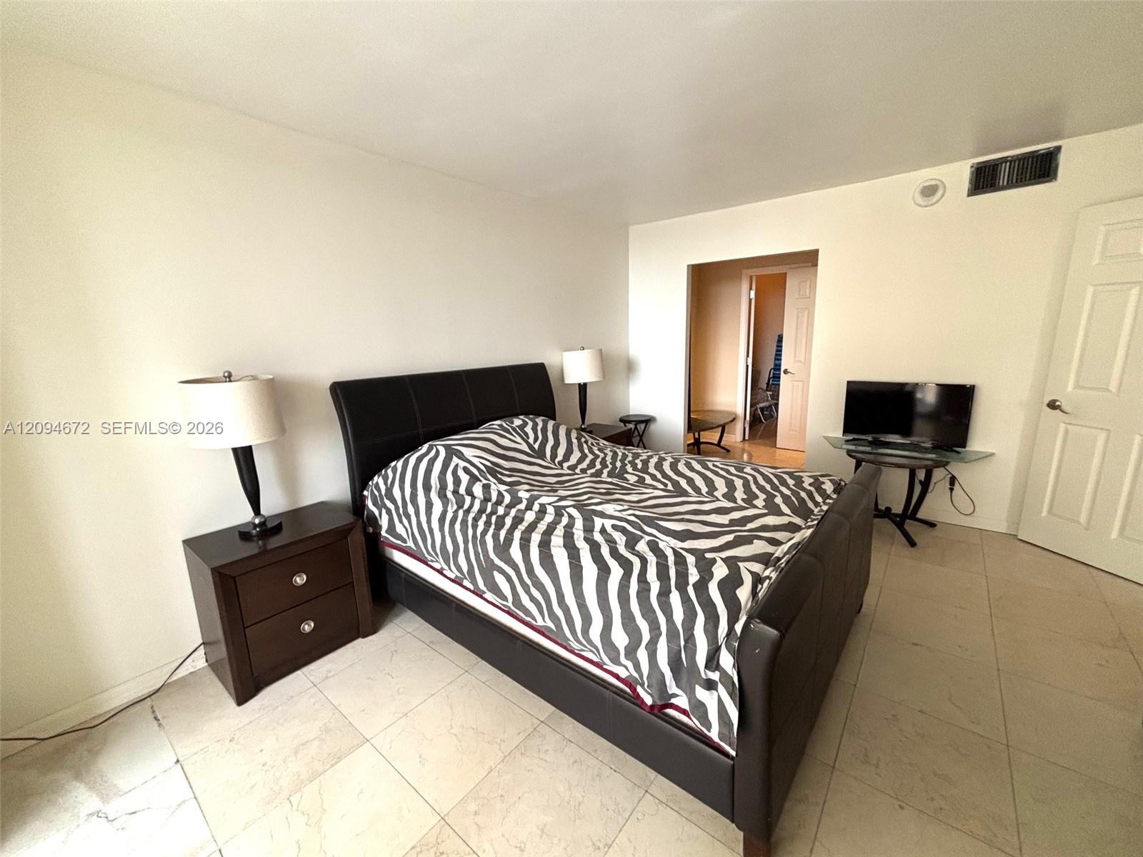 1817 S Ocean Drive 426 Property Photo 14