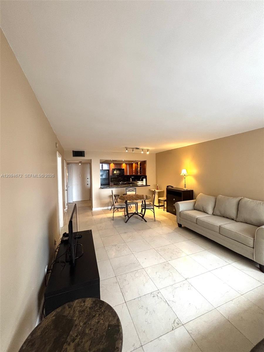 1817 S Ocean Drive 426 Property Photo 16