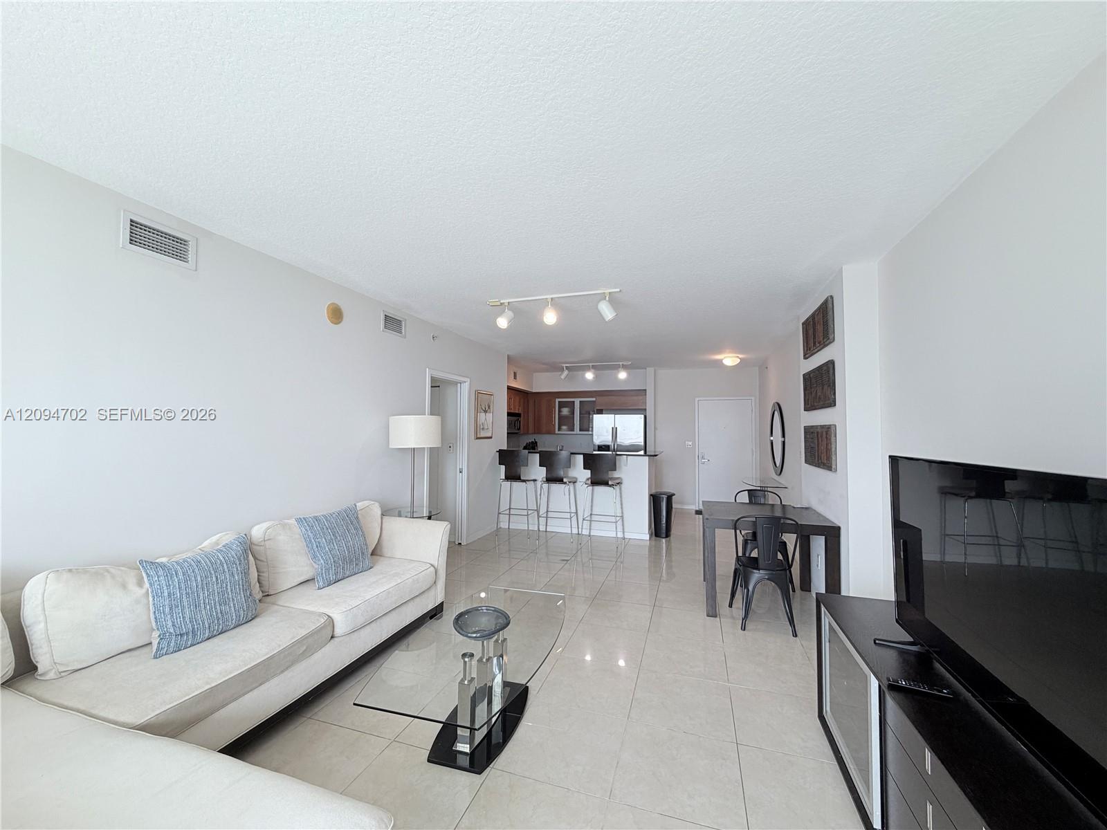 325 S Biscayne Boulevard 3015 Property Photo 5