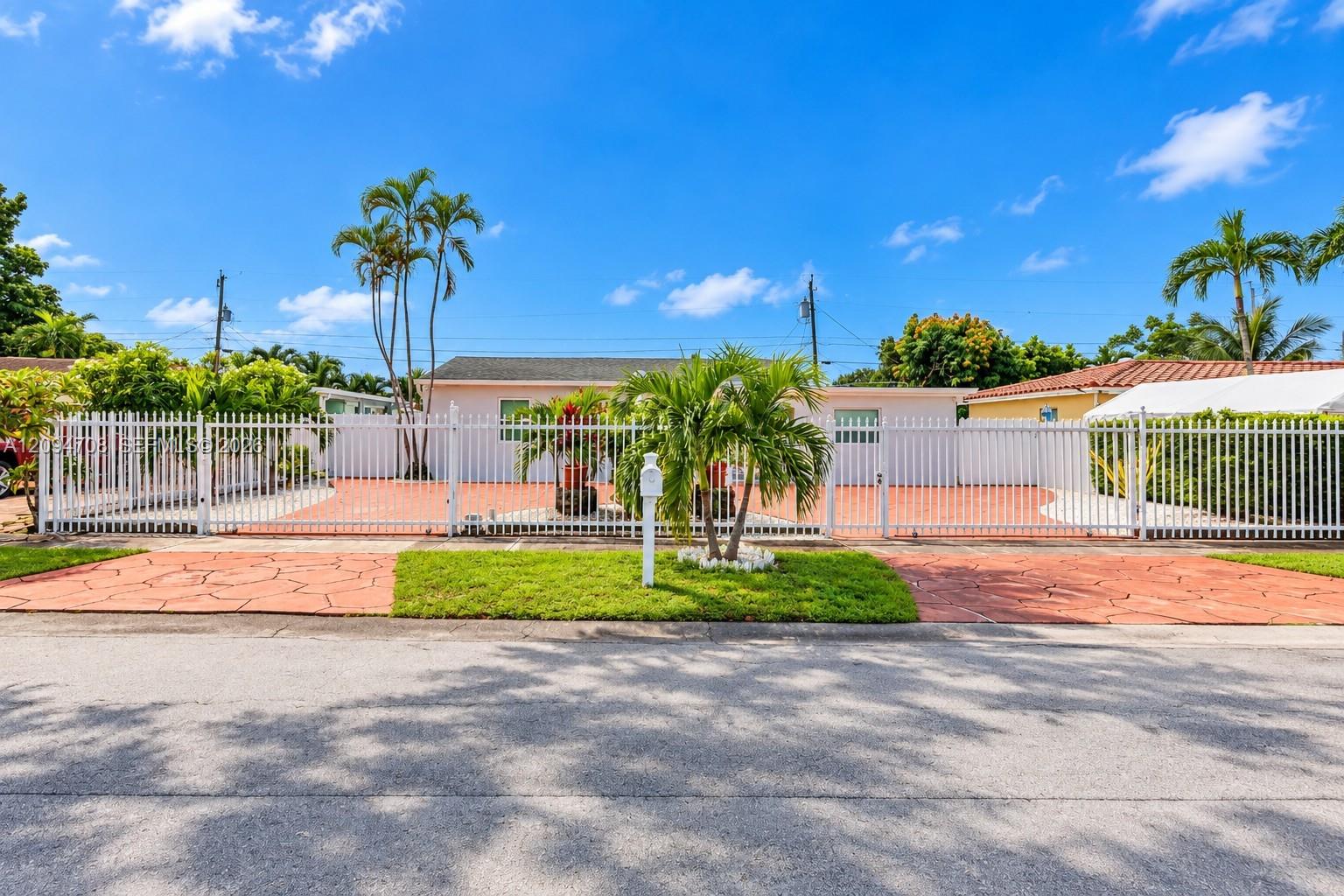 7280 Sw 13th Street Property Photo 1
