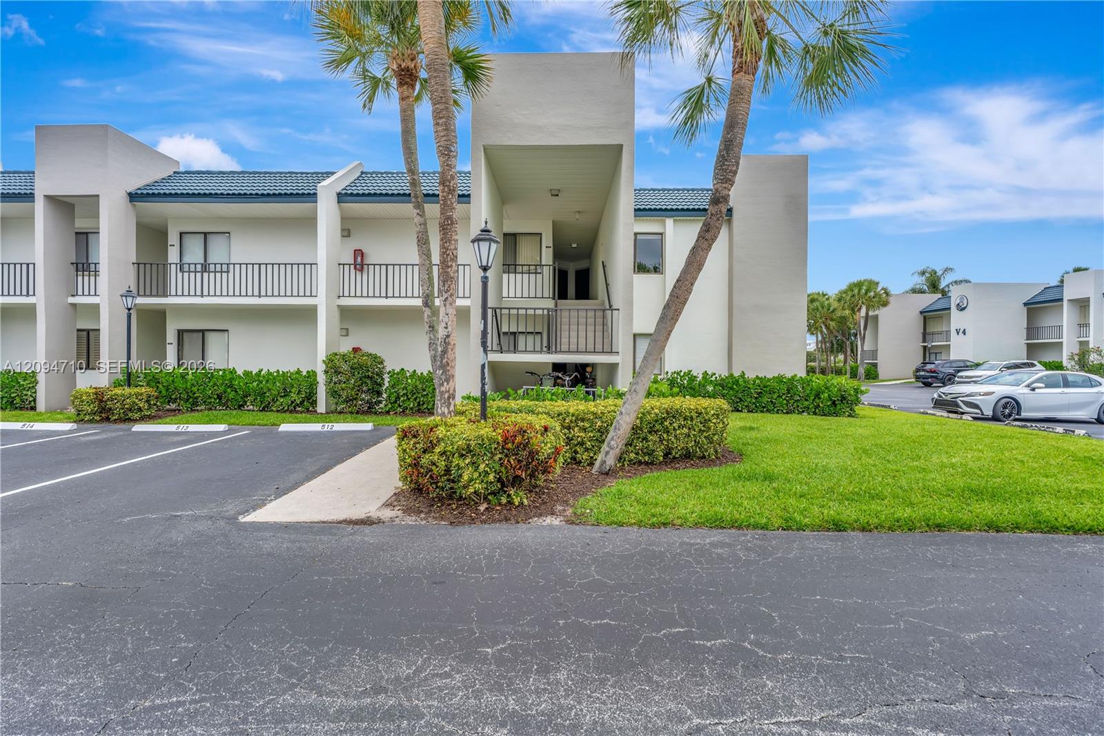 1605 S Us Highway 1 201V5 Property Photo 1