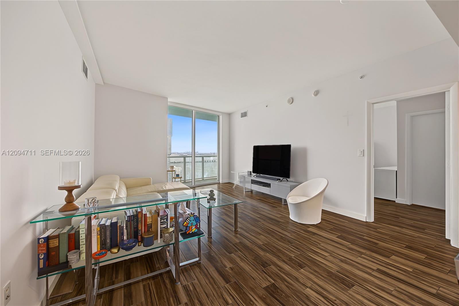 1900 N Bayshore Drive 3604 Property Photo 7