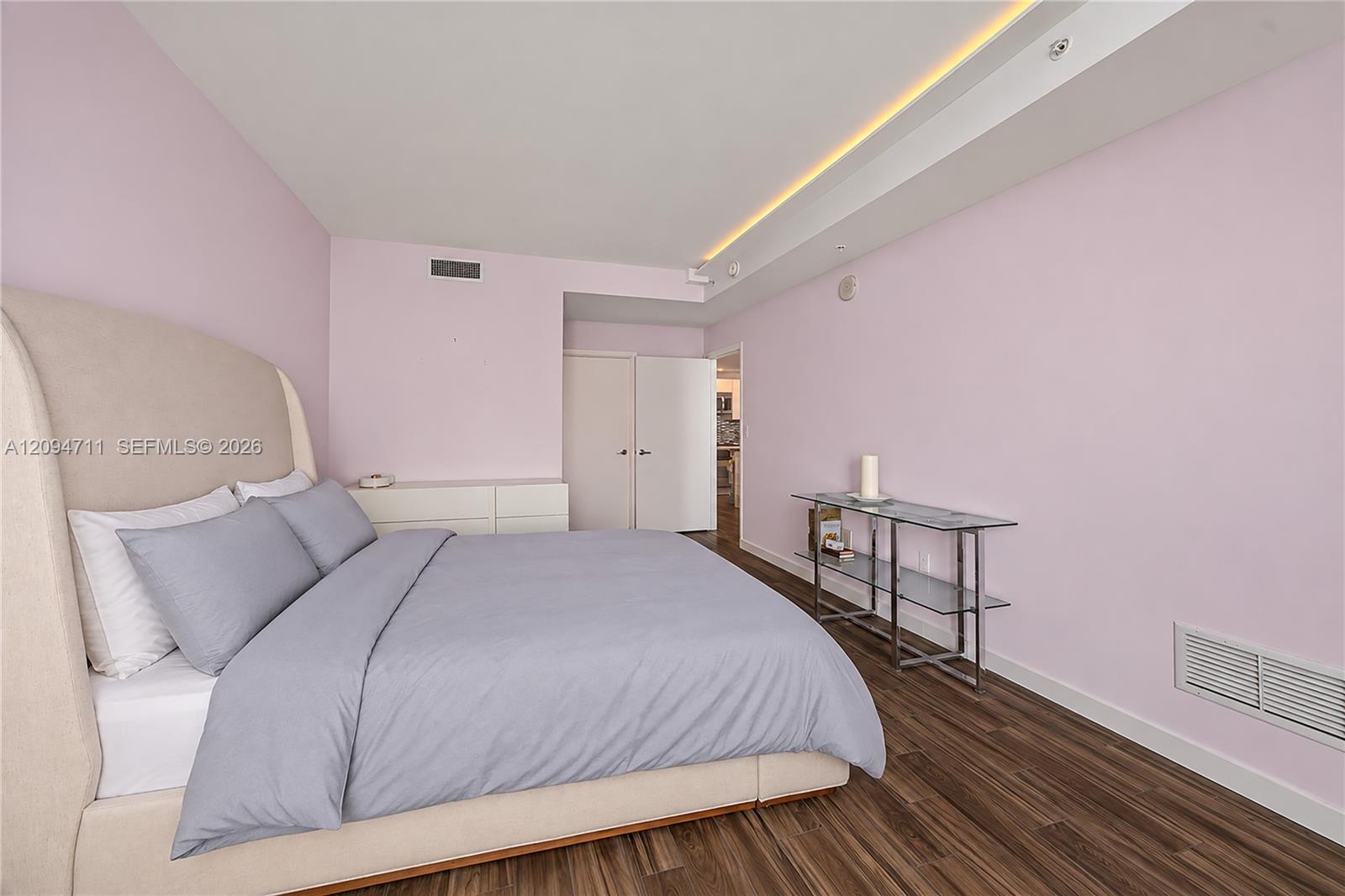 1900 N Bayshore Drive 3604 Property Photo 12