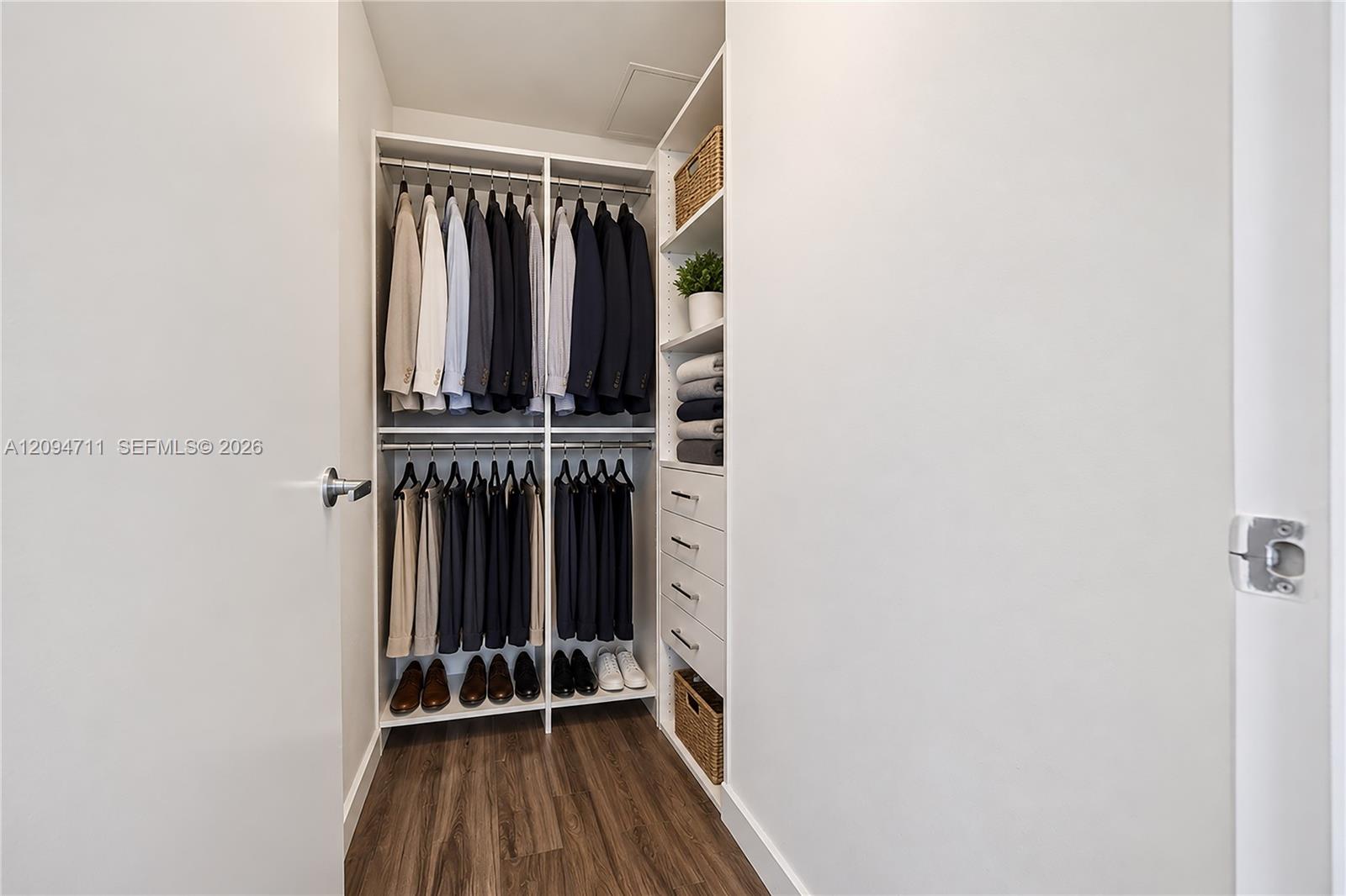 1900 N Bayshore Drive 3604 Property Photo 15