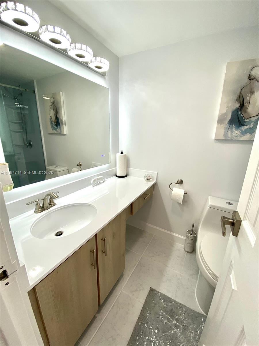 251 174th Street 615 Property Photo 19