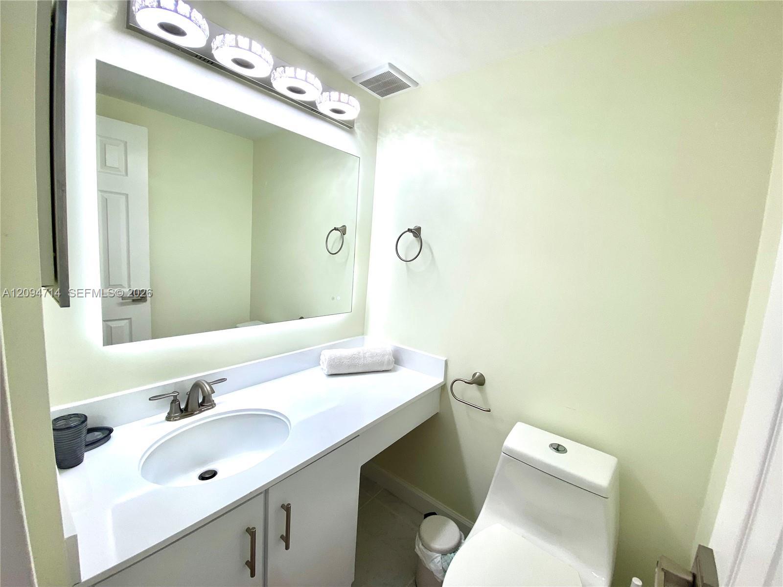 251 174th Street 615 Property Photo 21