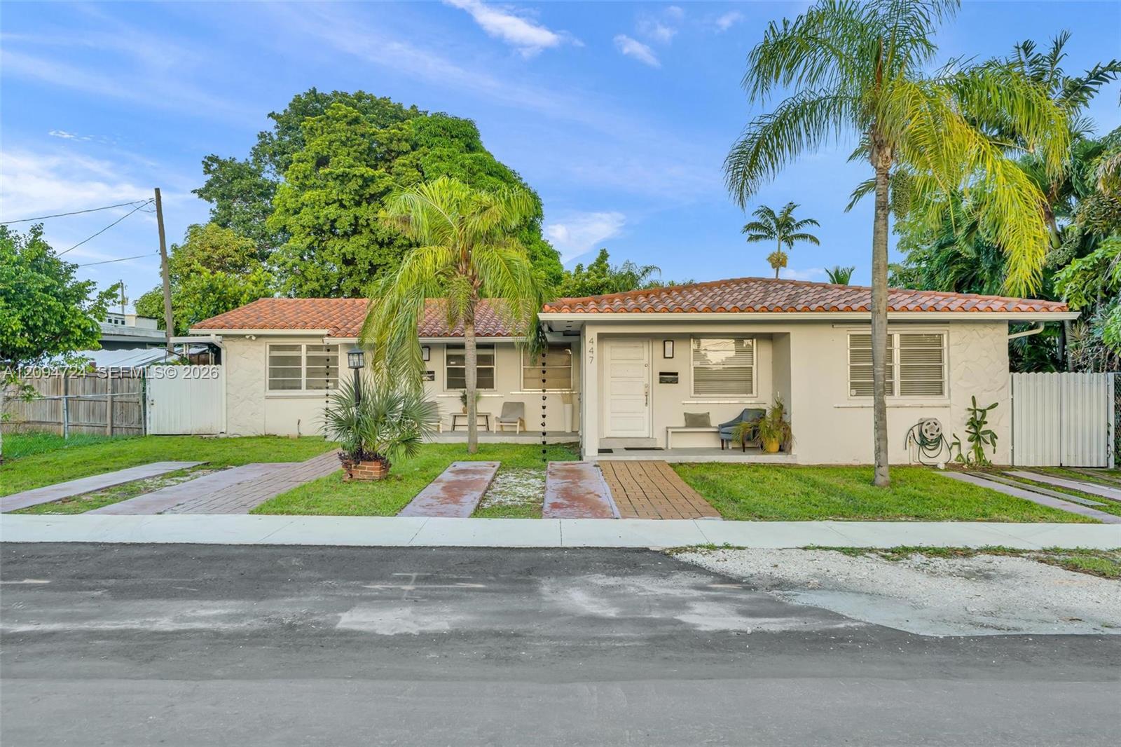445 SW 36th Avenue