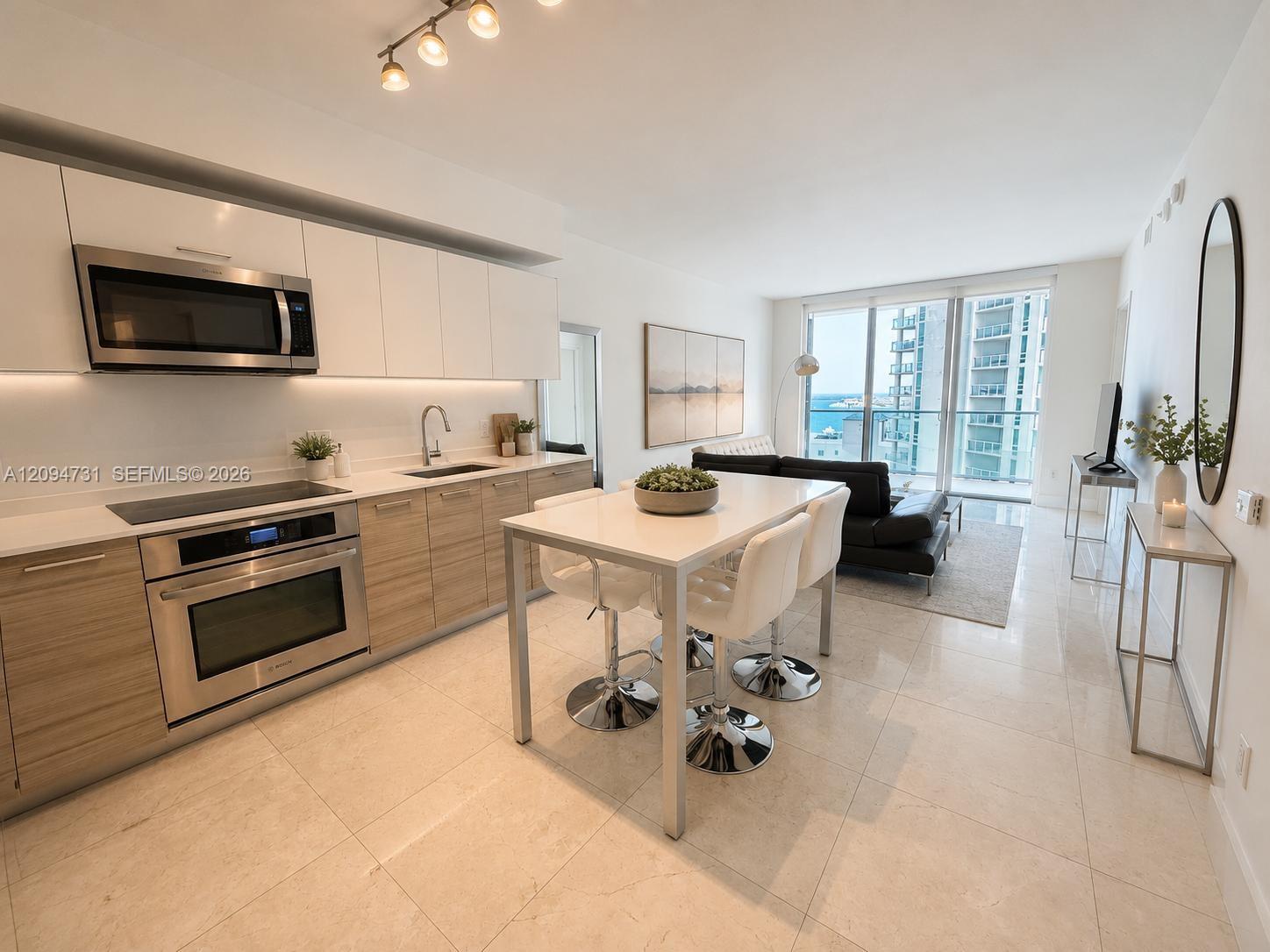 1300 Brickell Bay Drive 1904 Property Photo 4