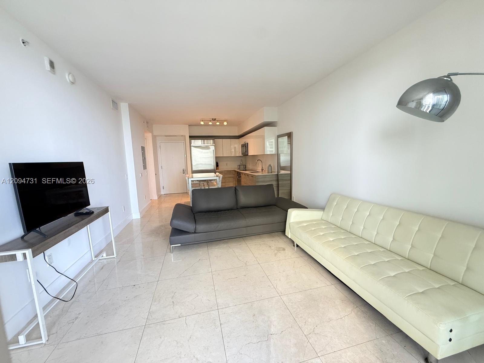 1300 Brickell Bay Drive 1904 Property Photo 10