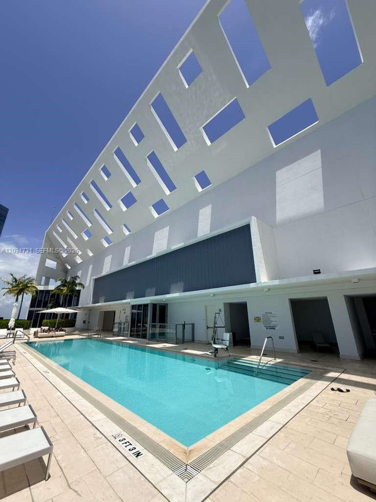 1300 Brickell Bay Drive 1904 Property Photo 24