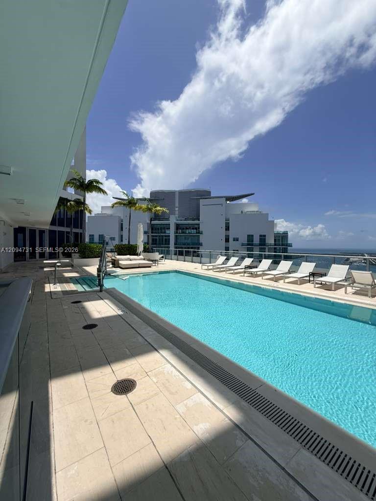 1300 Brickell Bay Drive 1904 Property Photo 26