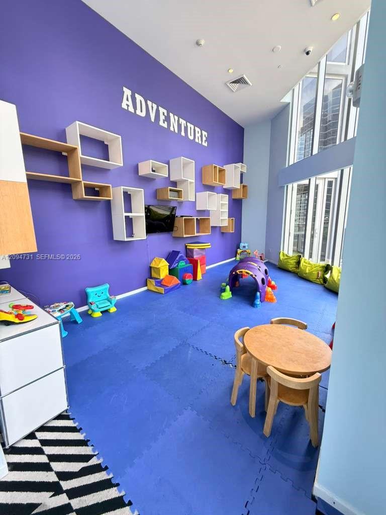 1300 Brickell Bay Drive 1904 Property Photo 47