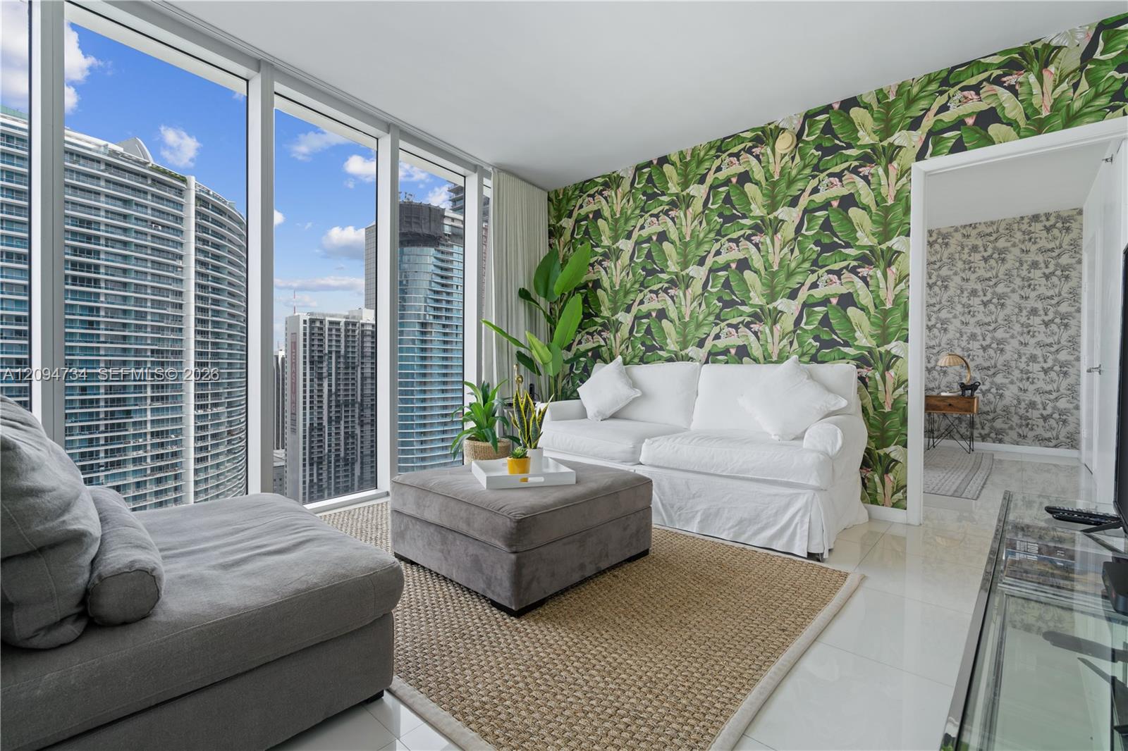 485 Brickell Avenue 3904 Property Photo 1