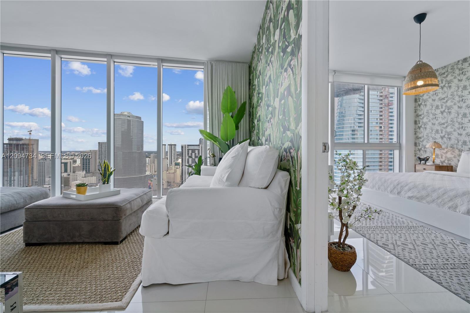485 Brickell Avenue 3904 Property Photo 6