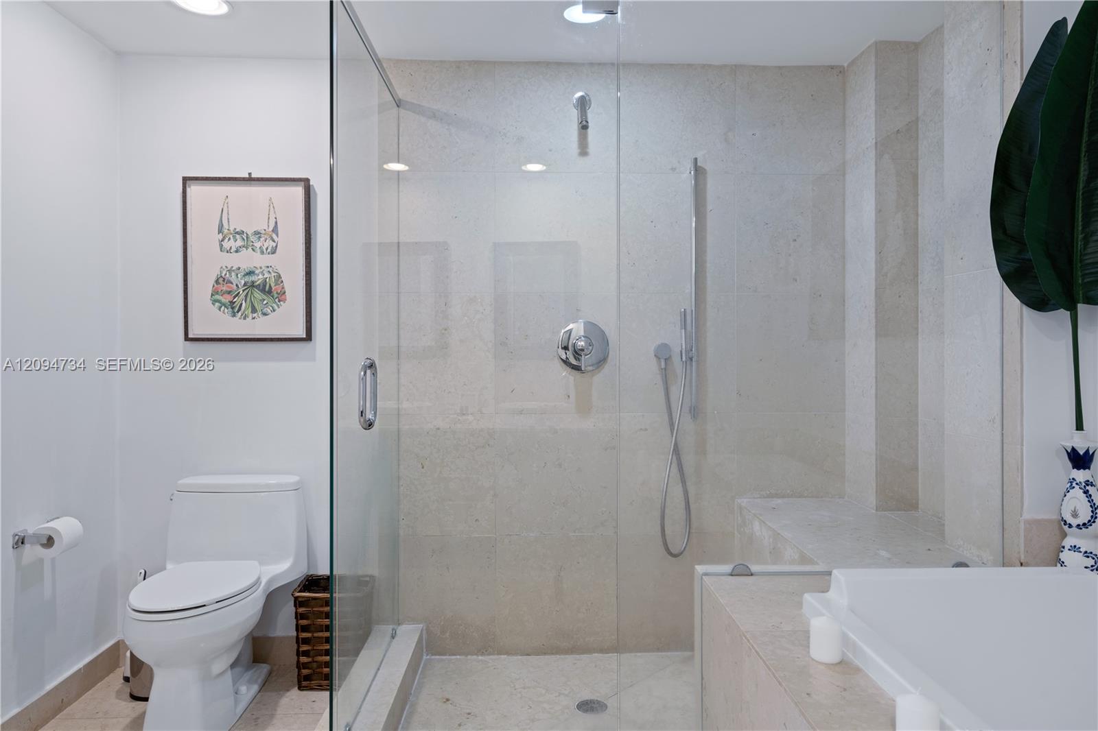 485 Brickell Avenue 3904 Property Photo 11