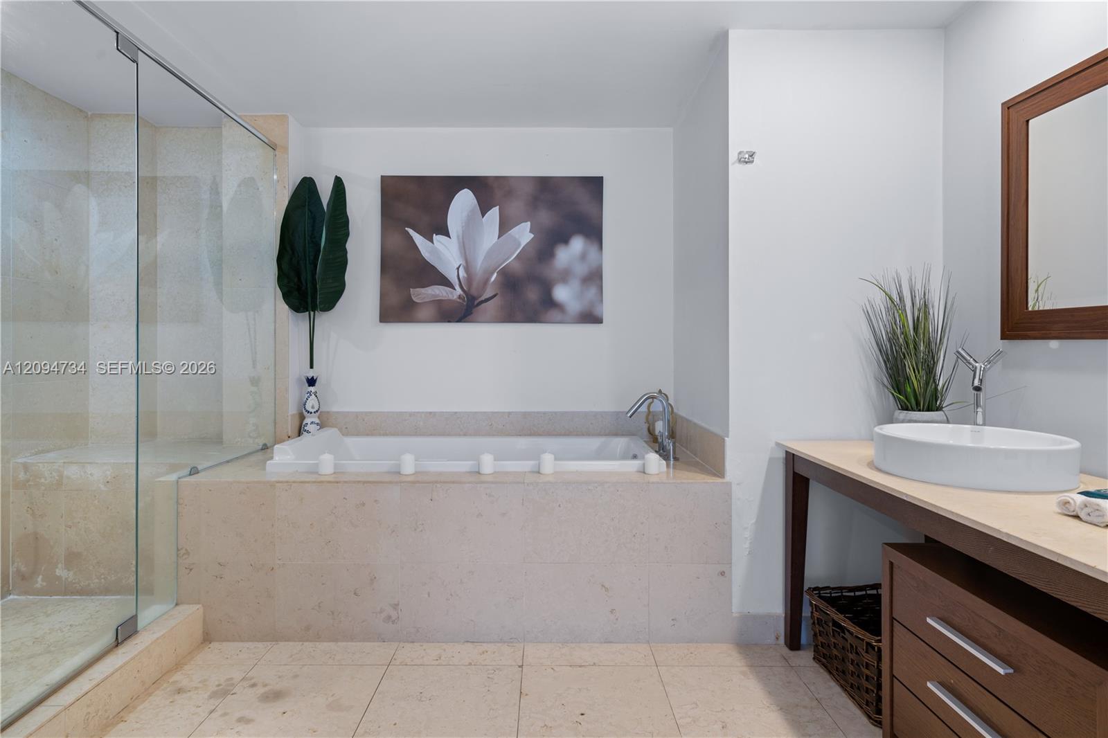 485 Brickell Avenue 3904 Property Photo 12