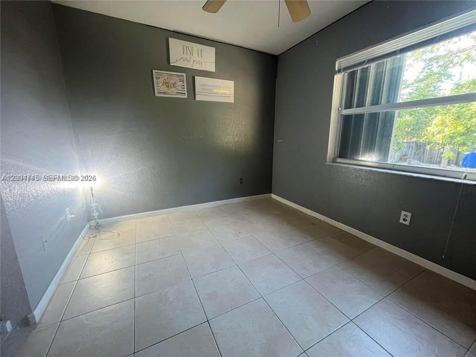 3421 Sw 12th Court A Property Photo 12