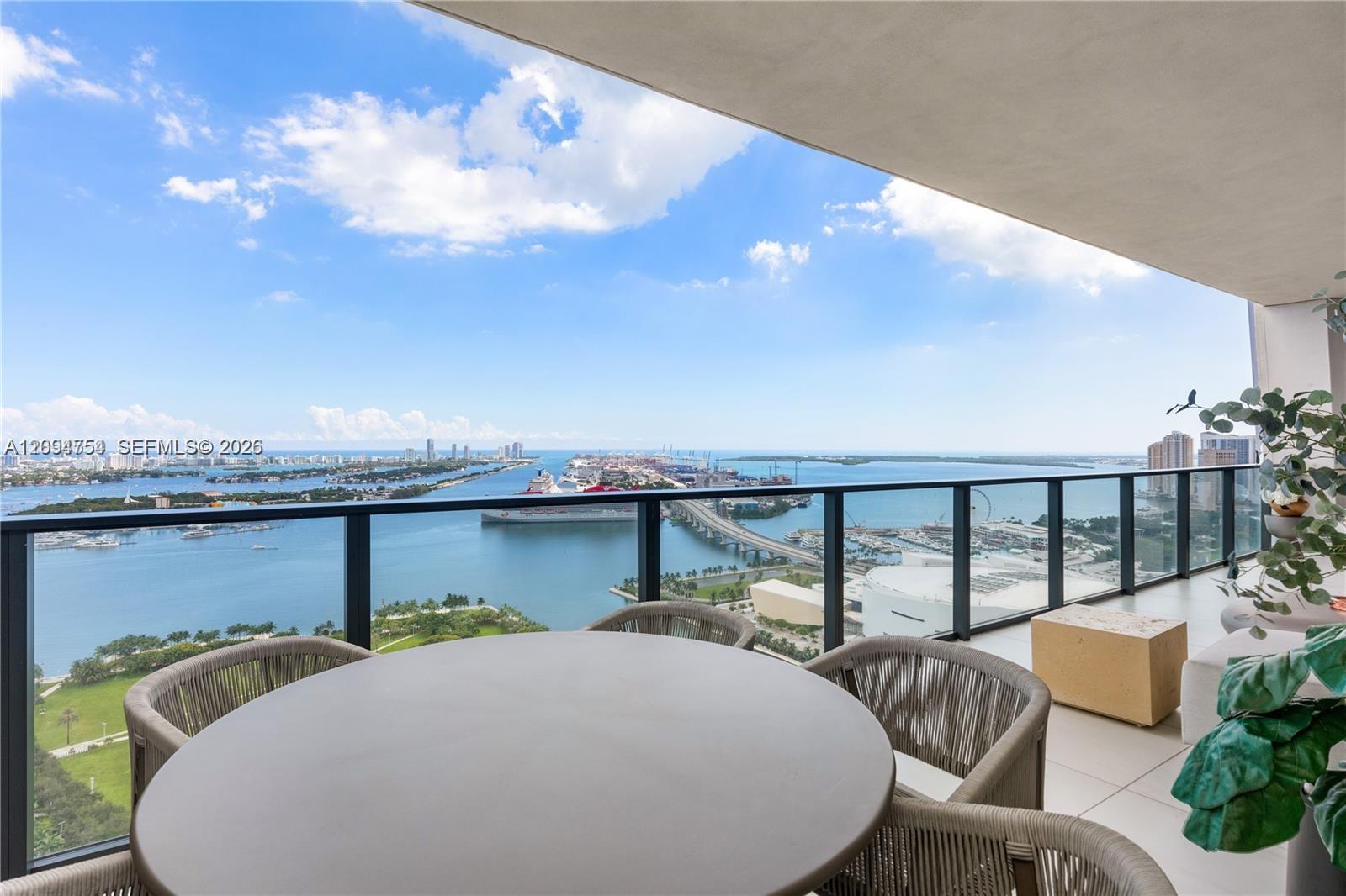 1000 Biscayne Boulevard 3502 Property Photo 10