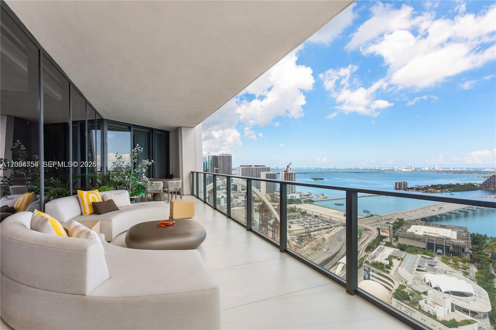 1000 Biscayne Boulevard 3502 Property Photo 11