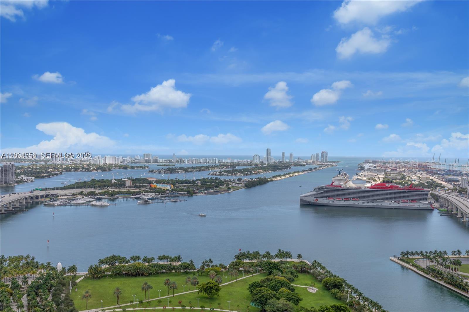 1000 Biscayne Boulevard 3502 Property Photo 13