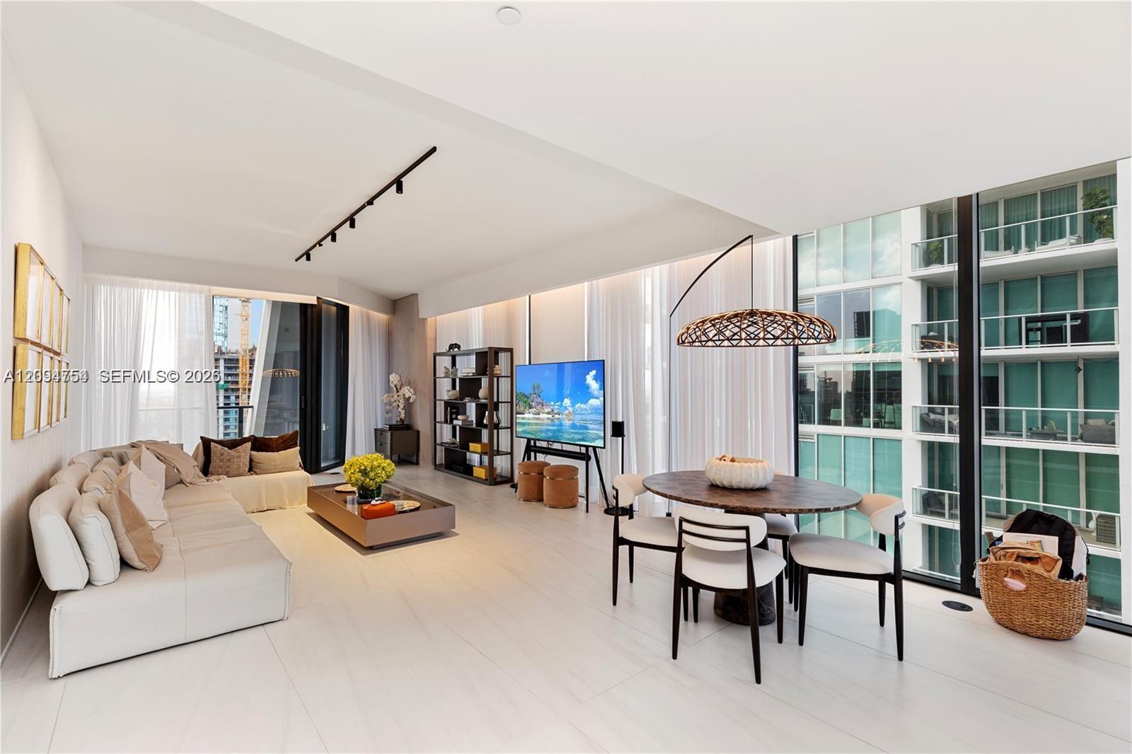 1000 Biscayne Boulevard 3502 Property Photo 22
