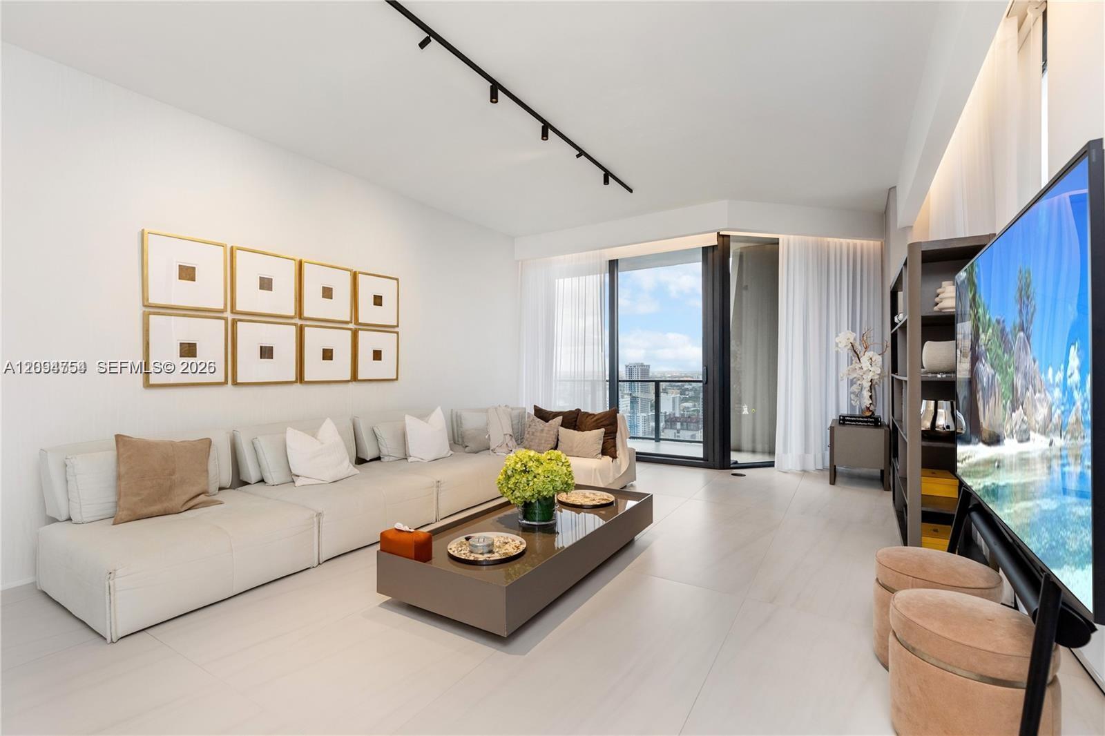 1000 Biscayne Boulevard 3502 Property Photo 24