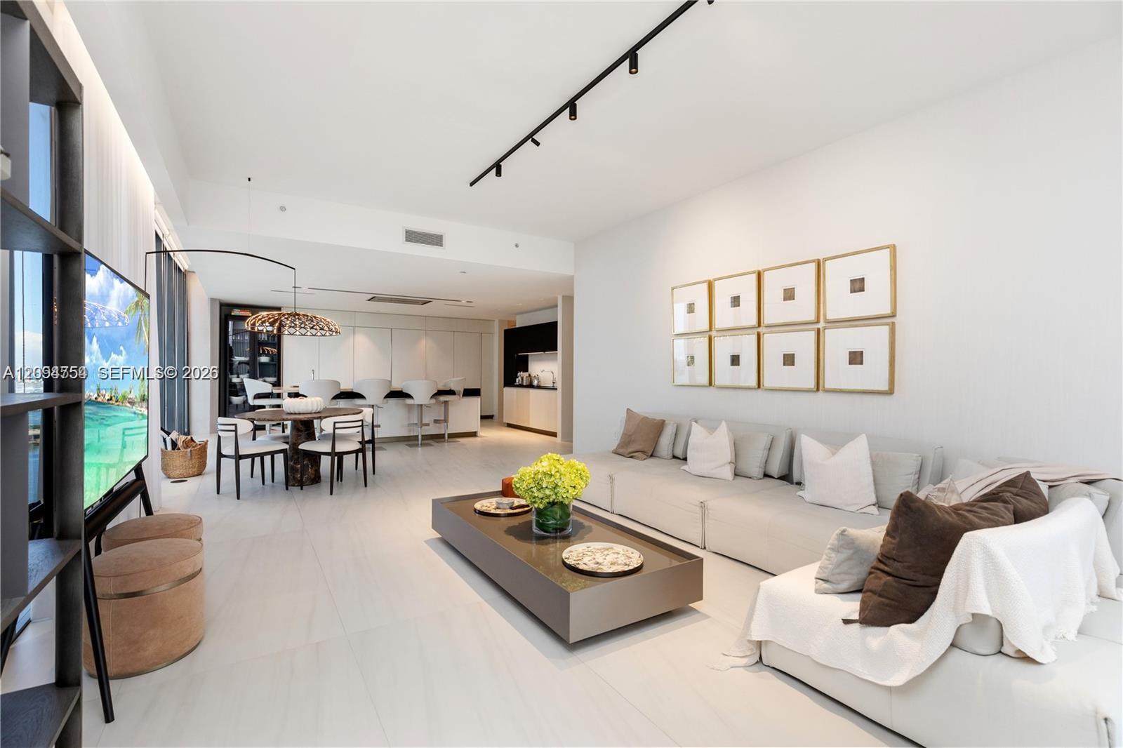 1000 Biscayne Boulevard 3502 Property Photo 25